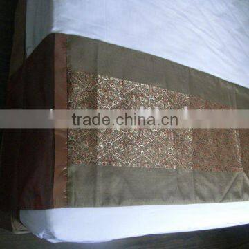 100% Polyester hotel Bed Runner and bed spread