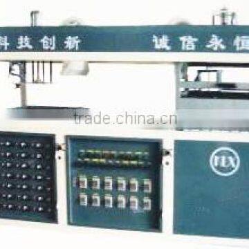 plastic blister forming machine