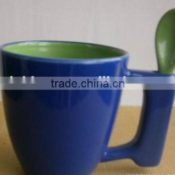 creative fashion simple mluti-color different shape ceramic coffee mug with inserting spoon