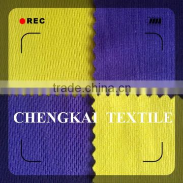 Soccer t shirt fabric knit polyester mesh fabric made in China