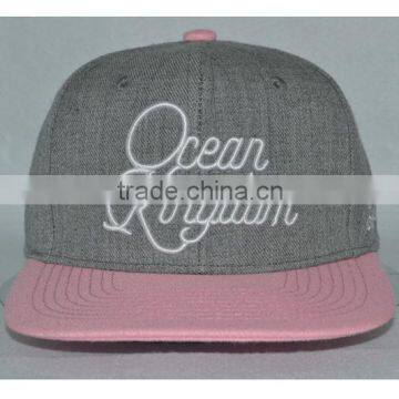 Guangzhou hat factory professional custom 100% cotton/light grey and pink/embroidery logo/flat brim hat