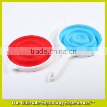 Folding colander,silicone Folding colander,Folding colander with handle, folding vegetable colander,Folding leaking basket