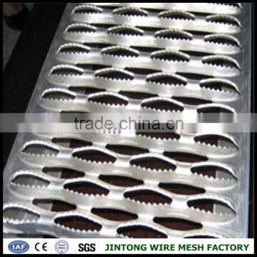 Hot Sale and Sample Free Galvanized Checkered Plate/checker Plate Specification With All Kinds of Hole Shape(China Manufacturer) photo-2