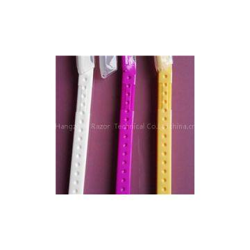 Plastic Eyebrow Trimmer/ Straight