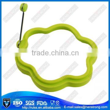 Manual easy control silicone egg pancake rings mould