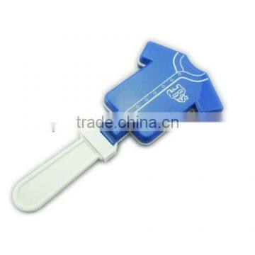Cheering Clapper