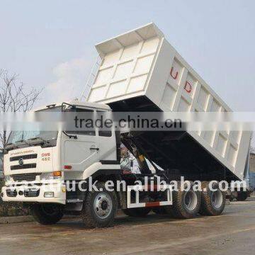 NISSAN UD 6*4 dump truck