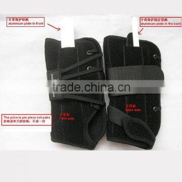 One Size Fits All Adjustable Medical Wrist Support Medical Wrist Guards