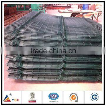 3.5mm pvc coated welded mesh panel fence