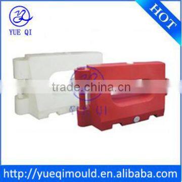 custom rotational molding one hole road barricade