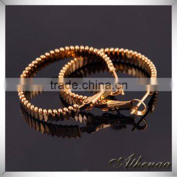 Top Design Fashion Jewelry Manufacturer Brass Charm Simple Gold Earring Designs for Women photo-3