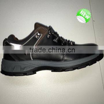 genuine leather upper material and steel toe feature sport style safety shoes