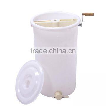 2016 Promotion 2 Frames Plastic Manual Honey Extractor photo-5