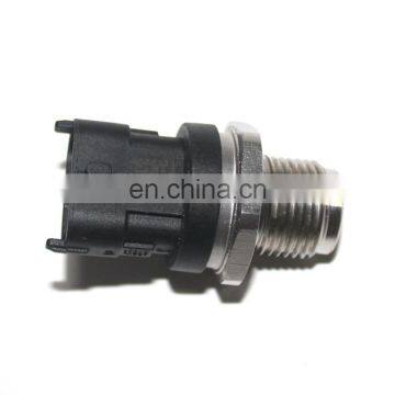 0281002863 Good Quality Fuel Rail Pressure Sensor photo-5