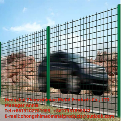 PVC-Welded wire mesh/flower and wood fences/ vinyl coat wire mesh/ plastic wire mesh