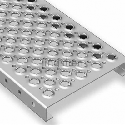 Heavy-duty 2.5mm 2mm 3mm Alligator Mouth Steel Grating Perforated Plate Stainless Steel Galvanized Floor Walkway Plate photo-3
