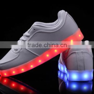 Hot Selling Men Women 7 Color LED Luminous Sneaker Light Up Lace Unisex Casual Sportswear Led Shoes