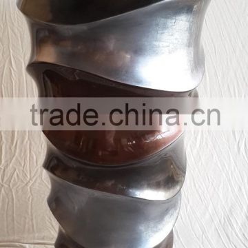 luxury decorative fiberglass lacquer vase, waving design in silver leaf, platinum and copper