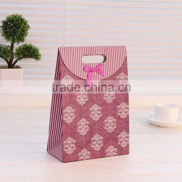 art paper gift bag Plant Pot Shape Holographic Gift Bag - Medium Size paper bag                        
                                                Quality Choice