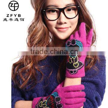 Lovely girl knitted wool gloves with 2014 new design