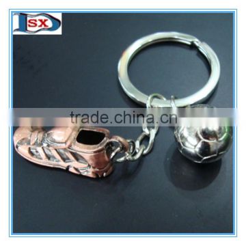 Top selling zinc alloy casting sports combat boots and shoe shaped keychain for football lovers