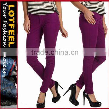 Women Denim legging rocks a mid rise and fitted leg that skims the ankle (LOTX274)