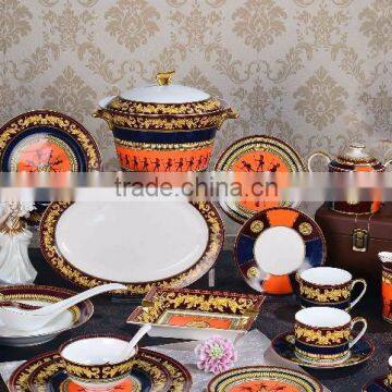 New design luxury Medusa head and soldier painting bone china dinnerware set