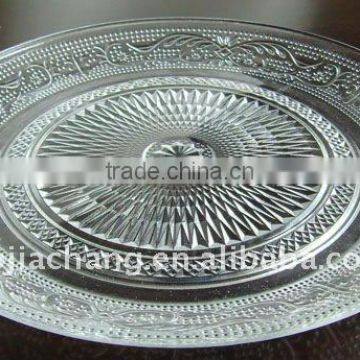 Round clear glass charger plate