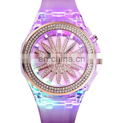 SKMEI fancy design 1536 watch women flower rotating watch display