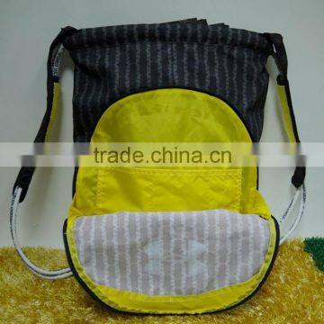 2016 Coulorful Customized Non Woven Drawstring Bag for Shopping Gift Wrapping Plastic Bags photo-2