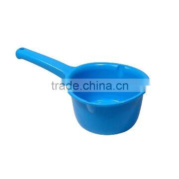 Durable colorful bathroom water ladle for baby/kid