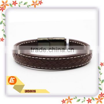 High Quality Mens Leather Bracelet with Black Plating Magnetic Clasp