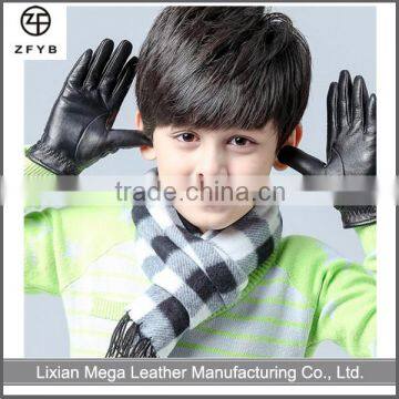 Wholesale Child's leather hand gloves factory