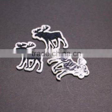 Iron-on embroidered patch,customized self-adhesive embroidery patch