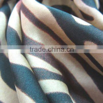 Polyester satin chiffon water repellent satin chiffon fabric flower printed chiffon fabric for european buyer of garments