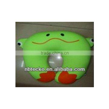 Frog shape imprint U neck travel pillow pattern