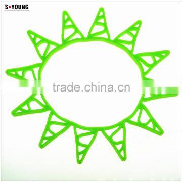 16006 Snowman Shape Silicone High Temperature Heat Insulation Mat Kitchenwares Silicone Mat Flexible Silicone Heating Mat photo-5