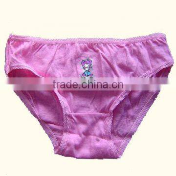 Girls hanes briefs with pattern