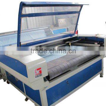 Professioal fabric laser cutting machine with auto feeding