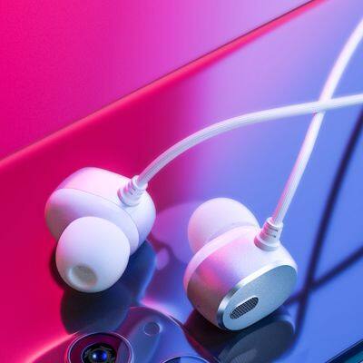 Brand New USB Type C Wired Stereo Headset USB-C Digital In-ear Earphone With Mic for Huawei Mate 40 Google Pixel 4 photo-4