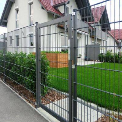 Competitive Price Double Wire Mesh Fence Wholesale 2D Twin Wire Fencing for Construction and Project Supply
