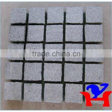 G654 Flamed meshed paver