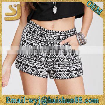 Stylish low waist chino beach short