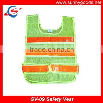 green mesh safety vest