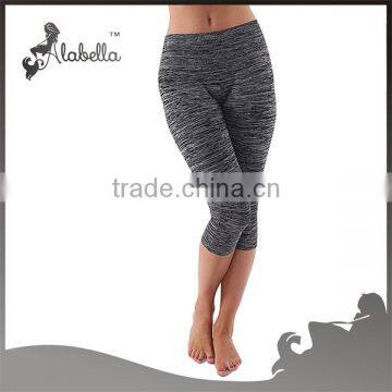 Women's Ombre Flexible Exercise Capri Pants photo-2