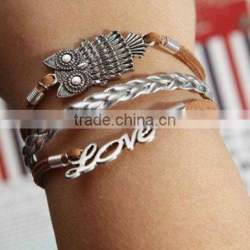 New Design Hot High Grade Jewelry Letters Leather Bracelet for Women photo-6