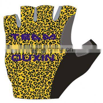 2015 cycling gloves/non-slip bicycle glove/pro bike glove men half finger pro team basketball gloves Sexy Leopard Grain