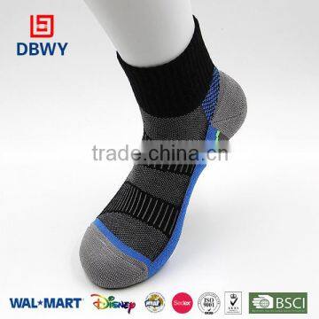 Absorbent cotton and Sporty Mens socks from JiLin