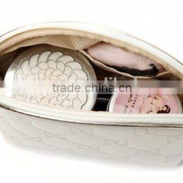Wholesale Fashion WHITE High-end Cosmetic Bag photo-2