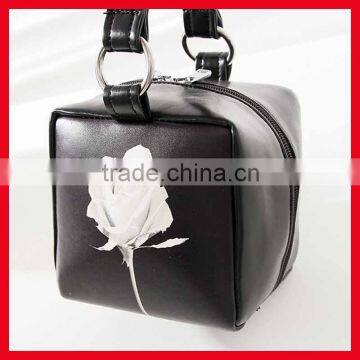 Wholesale China Shoulder Long Strip Pattern Leather Bag photo-3